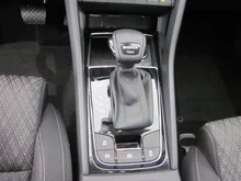Škoda Karoq 4x4 Selection TDI DSG in Smokey Diamond-Silber Metallic