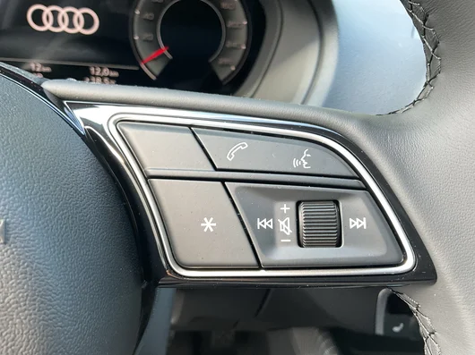 Bild eines Audi Q2 30 TFSI admired