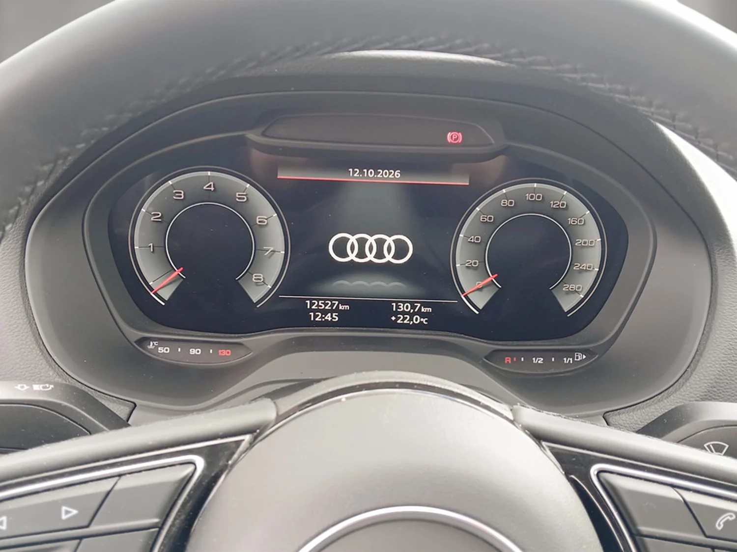 Bild eines Audi Q2 30 TFSI admired