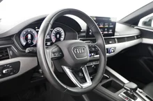 Audi A4 Avant 40 TDI advanced quattro in MYTHOSSCHWARZ METALLIC