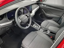 Škoda Octavia Combi Selection TSI mHEV DSG in Velvet-Rot Metallic