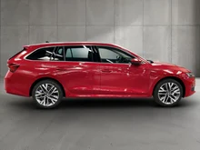 Škoda Octavia Combi Selection TSI mHEV DSG in Velvet-Rot Metallic