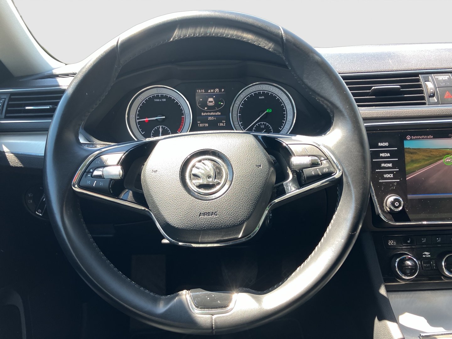 Škoda SUPERB Combi Style TDI DSG | Bild 21 von 25