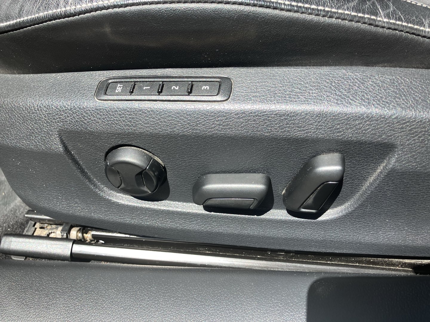 Škoda SUPERB Combi Style TDI DSG | Bild 17 von 25