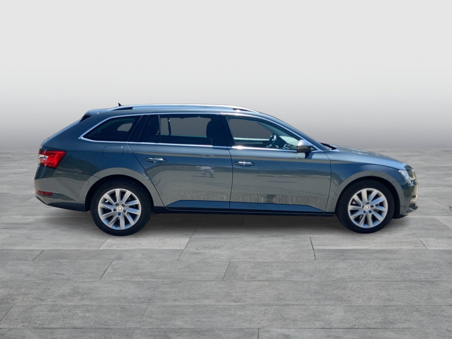 Škoda SUPERB Combi Style TDI DSG | Bild 5 von 25