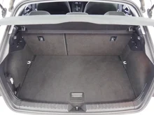 Audi A1 Sportback 25 TFSI S line exterieur in Gletscherweiss Metallic