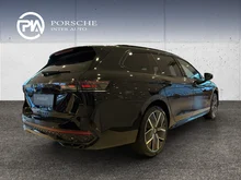 VW Passat Variant Sport eHybrid 150kW in Grenadillschwarz Metallic