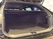 VW Passat Variant Sport eHybrid 150kW in Grenadillschwarz Metallic