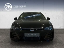 VW Passat Variant Sport eHybrid 150kW in Grenadillschwarz Metallic