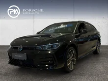 VW Passat Variant Sport eHybrid 150kW in Grenadillschwarz Metallic