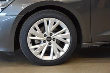 Thumbnail-Foto von Fahrzeug