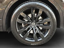 VW Touareg R eHybrid 4MOTION in Tamarindenbraun Metallic
