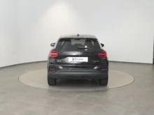 Audi Q2 30 TDI intense in brillantschwarz klar