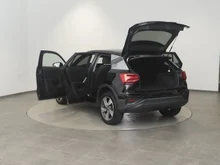 Audi Q2 30 TDI intense in brillantschwarz klar