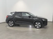 Audi Q2 30 TDI intense in brillantschwarz klar