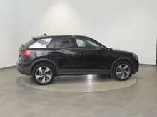 Audi Q2 30 TDI intense in brillantschwarz klar