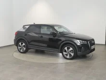 Audi Q2 30 TDI intense in brillantschwarz klar