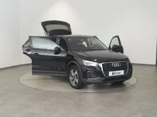 Audi Q2 30 TDI intense in brillantschwarz klar