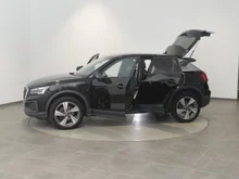 Audi Q2 30 TDI intense in brillantschwarz klar