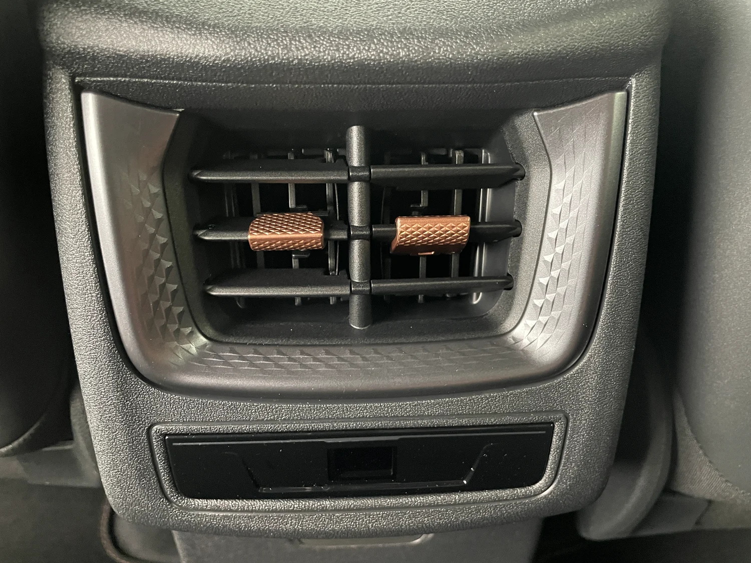 Bild eines CUPRA Terramar 1.5 e-TSI 150 PS DSG