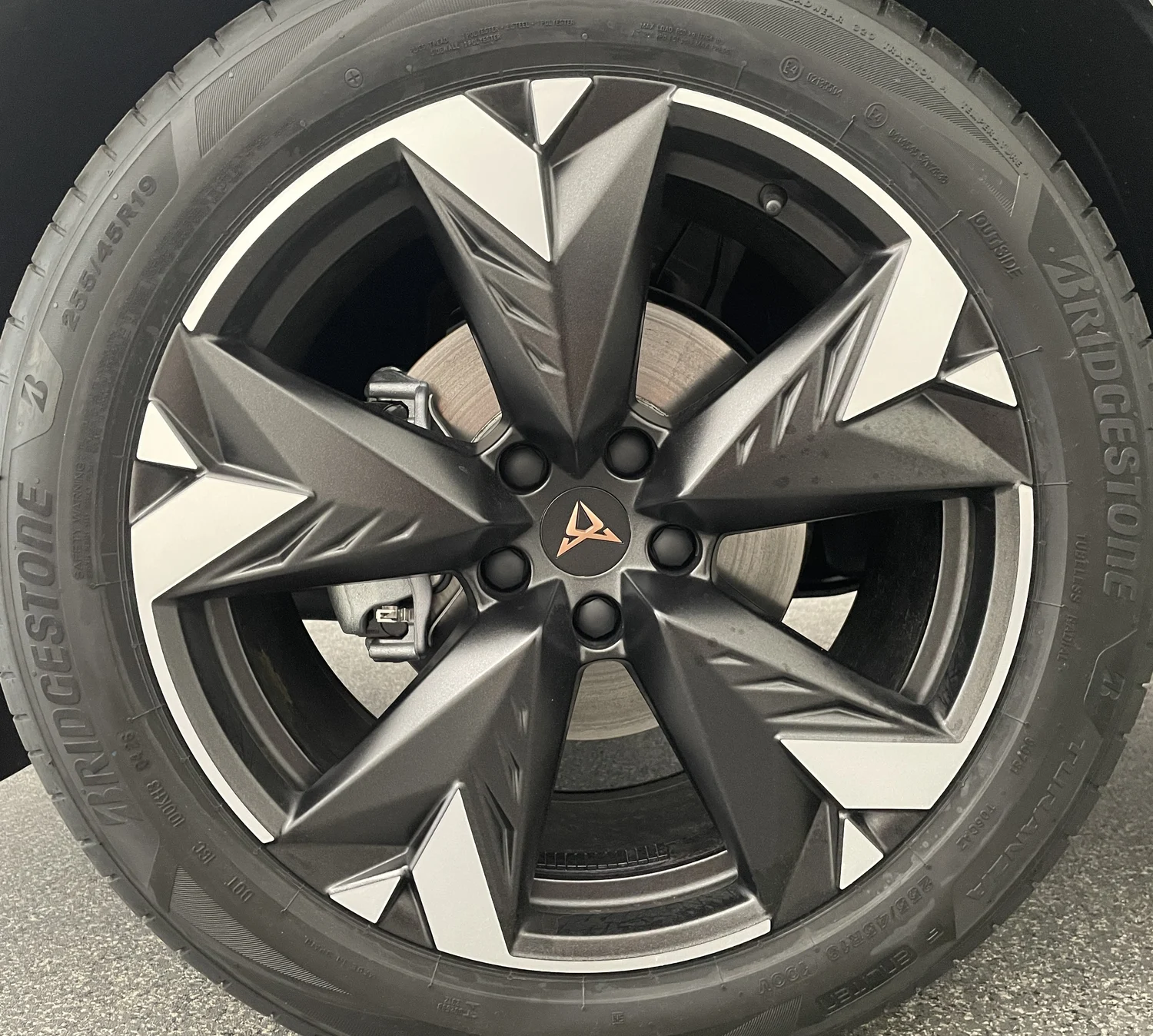 Bild eines CUPRA Terramar 1.5 e-TSI 150 PS DSG