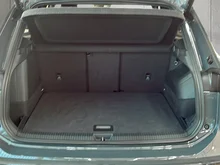VW Tiguan Sport eHybrid DSG 150 kW in Delfingrau Metallic