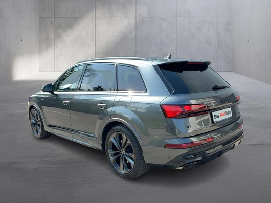 Bild eines Audi Q7 55 TFSI e quattro S line 290 kW