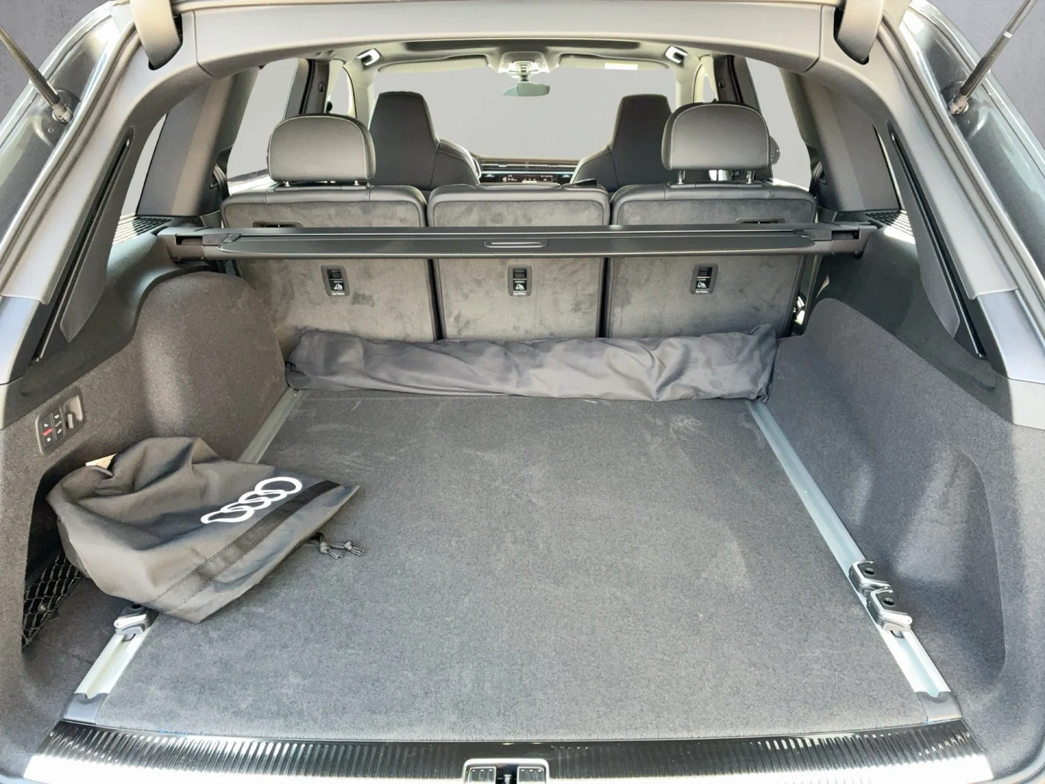 Bild eines Audi Q7 55 TFSI e quattro S line 290 kW