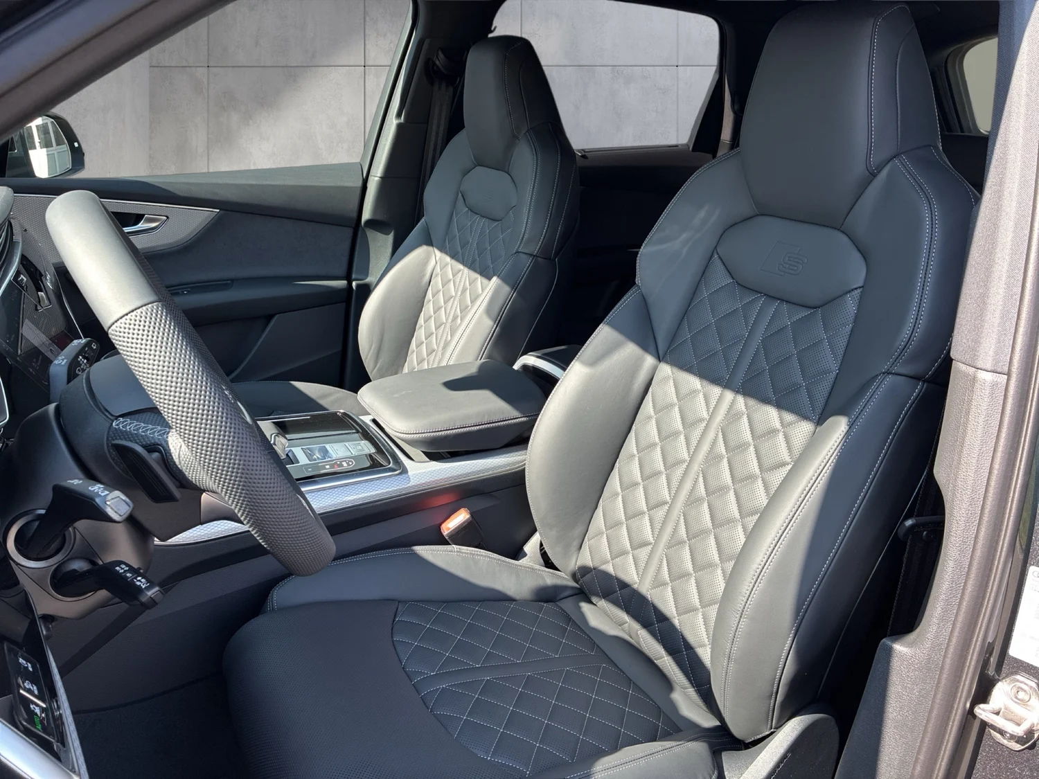 Bild eines Audi Q7 55 TFSI e quattro S line 290 kW