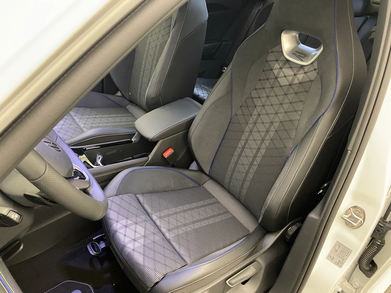 Bild eines VW Tiguan R-Line TDI 4MOTION DSG