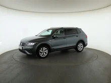 VW Tiguan Allspace Life TDI in PLATINUM GREY METALLIC