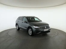 VW Tiguan Allspace Life TDI in PLATINUM GREY METALLIC