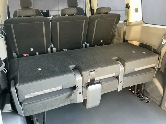 Bild eines VW Transporter Kombi TDI