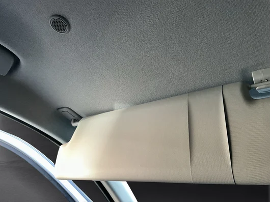 Bild eines VW Transporter Kombi TDI