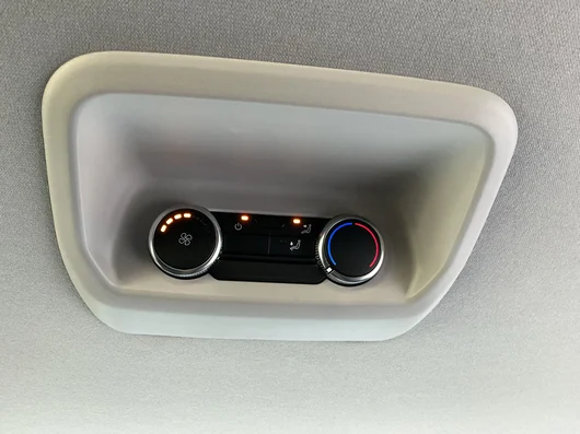 Bild eines VW Transporter Kombi TDI