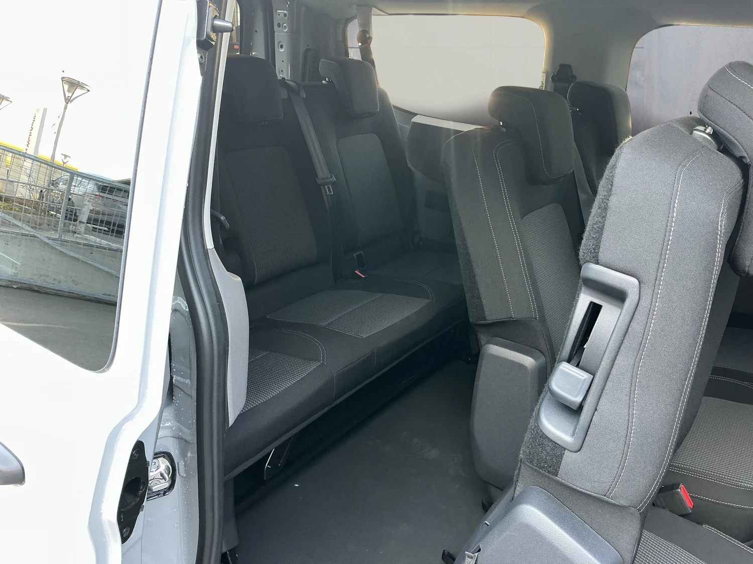 Bild eines VW Transporter Kombi TDI