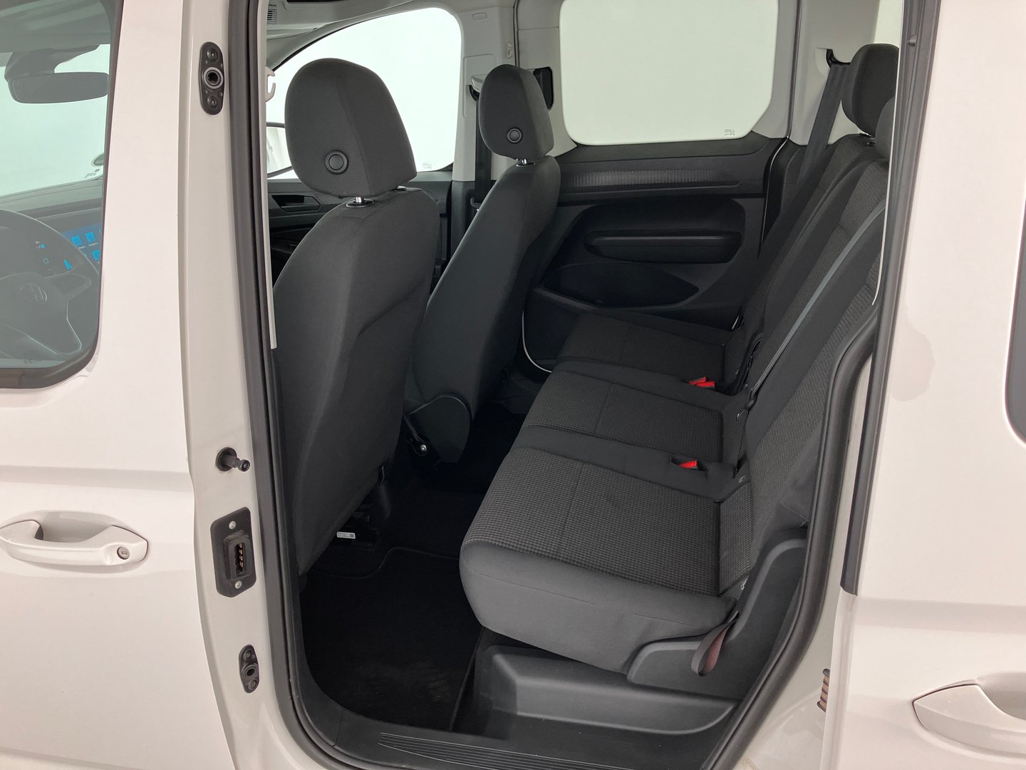 VW Caddy TDI | Bild 11 von 14
