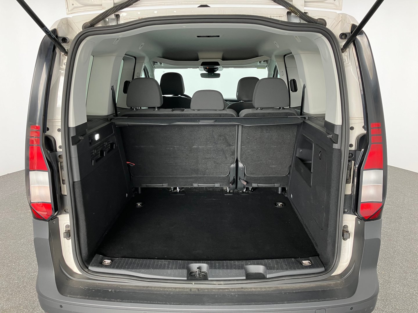 VW Caddy TDI | Bild 12 von 14