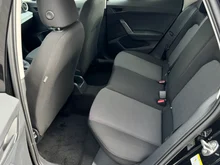 SEAT Arona Reference Edition 1.0 TSI in Nacht-Schwarz Metallic