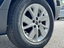 SEAT Arona Reference Edition 1.0 TSI in Nacht-Schwarz Metallic