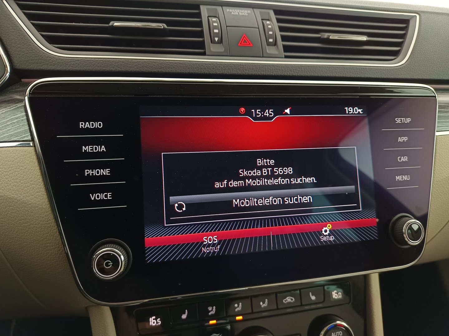 Škoda SUPERB Combi Style TDI DSG | Bild 26 von 34