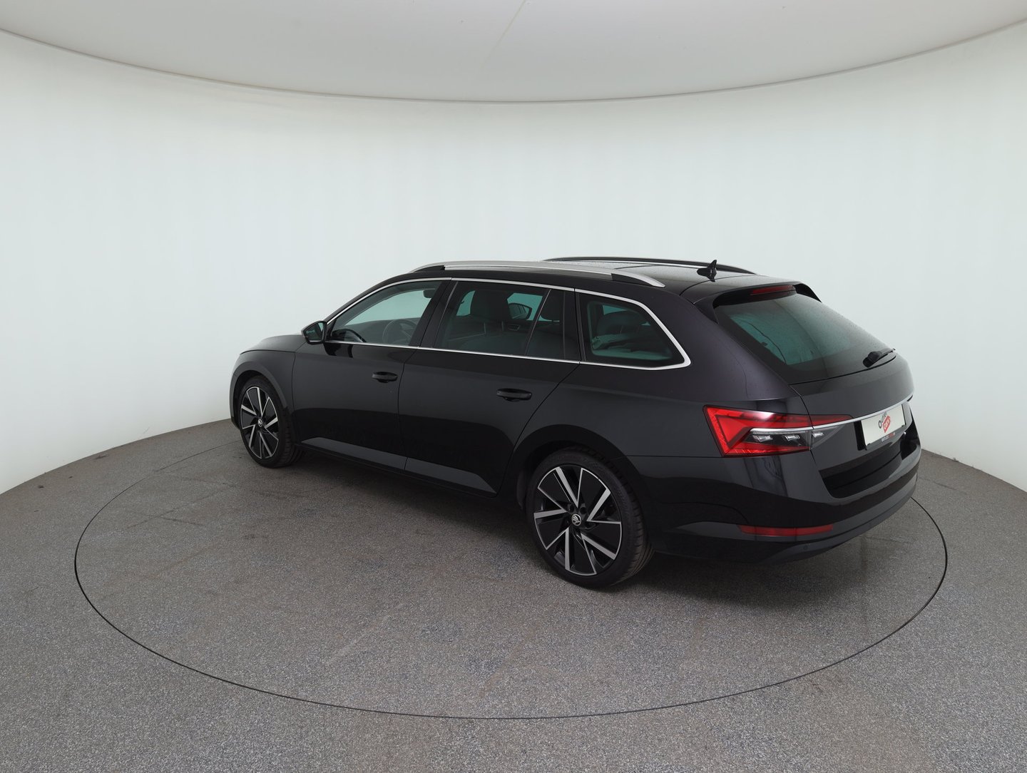 Škoda SUPERB Combi Style TDI DSG | Bild 7 von 34