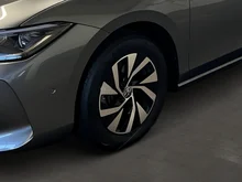 VW Passat Variant Business eTSI DSG in Diabasgrau Metallic