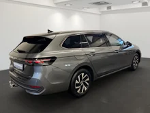 VW Passat Variant Business eTSI DSG in Diabasgrau Metallic