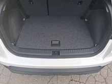 SEAT Arona Reference Edition 1.0 TSI in Candy-Weiß