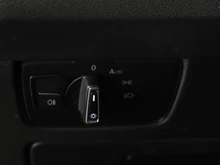 VW Passat Variant GTE Variant in DEEP BLACK PERLEFFEKT