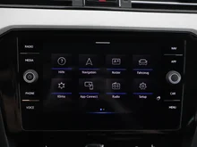 VW Passat Variant GTE Variant in DEEP BLACK PERLEFFEKT