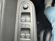 VW Sharan Business+ TDI SCR DSG 7-Sitzer in DEEP BLACK PERLEFFEKT