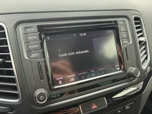 VW Sharan Business+ TDI SCR DSG 7-Sitzer in DEEP BLACK PERLEFFEKT
