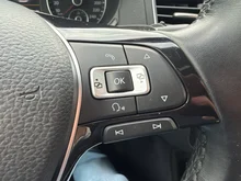 VW Sharan Business+ TDI SCR DSG 7-Sitzer in DEEP BLACK PERLEFFEKT